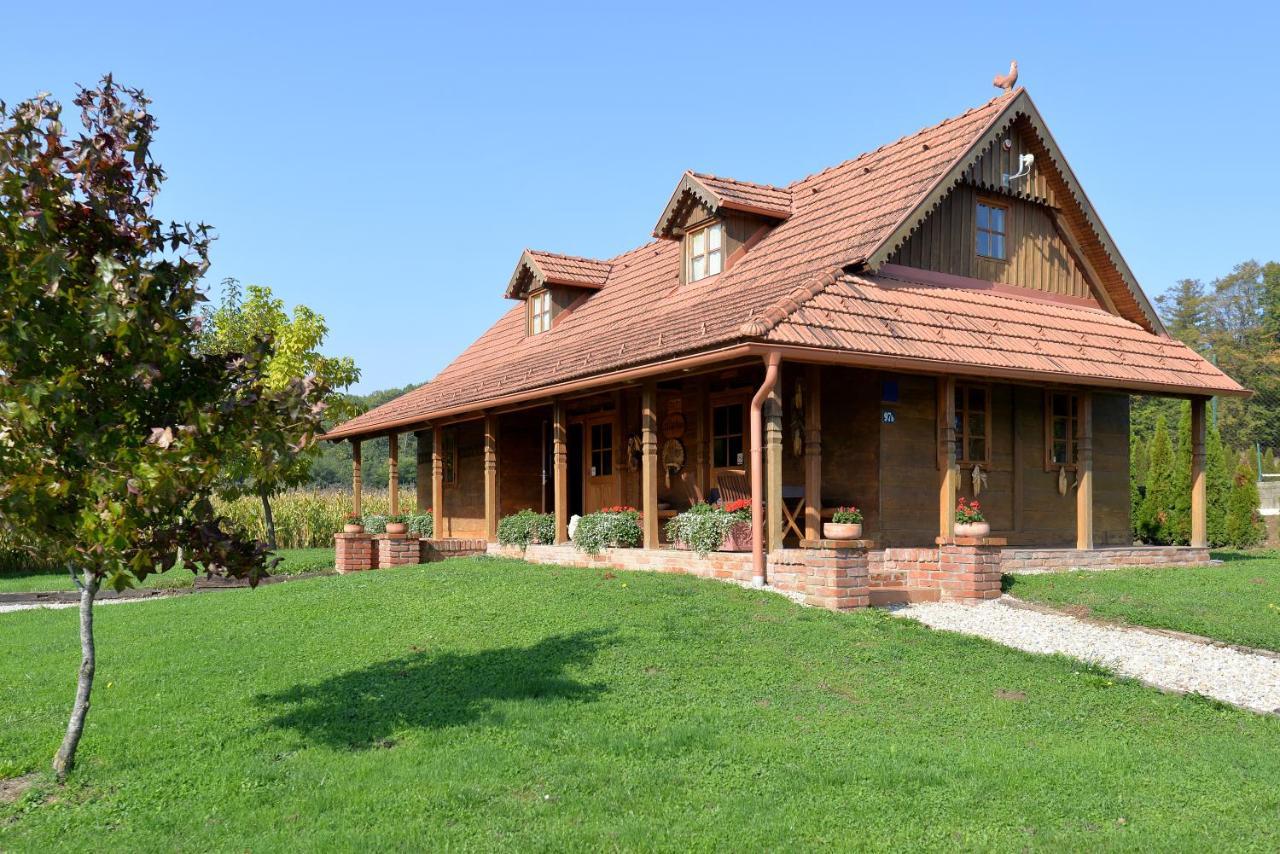 Old Oak House With Pool Villa Marusevec Exterior photo